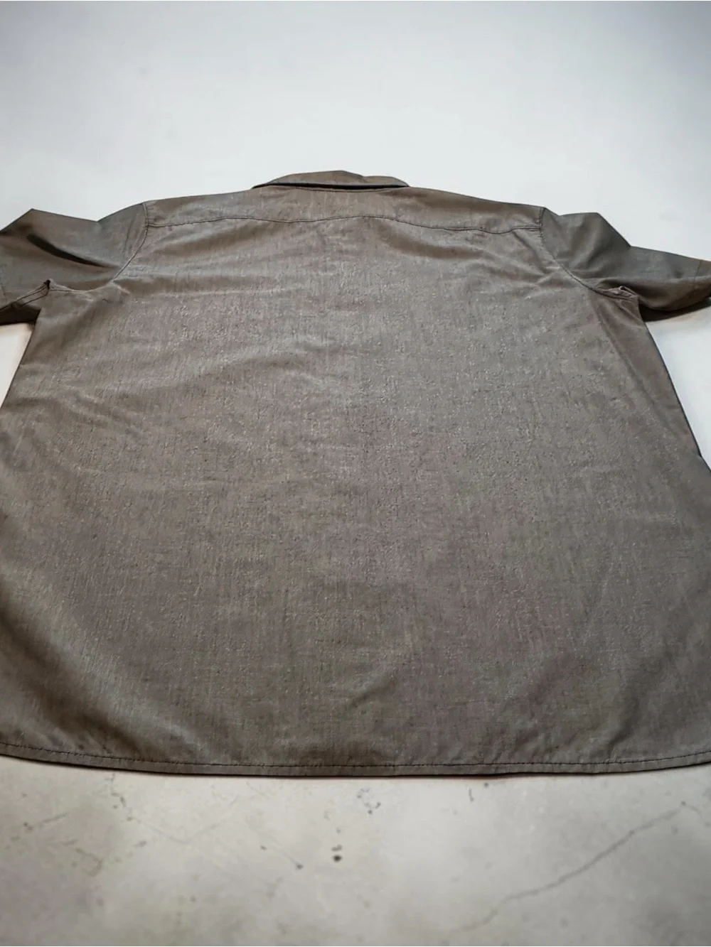 The North Face Men's Short-Sleeve Button-Down Shirt - Charcoal Gray
